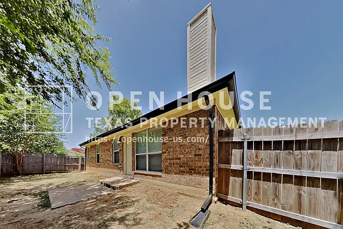 1715 Bertram Dr — Photo 18