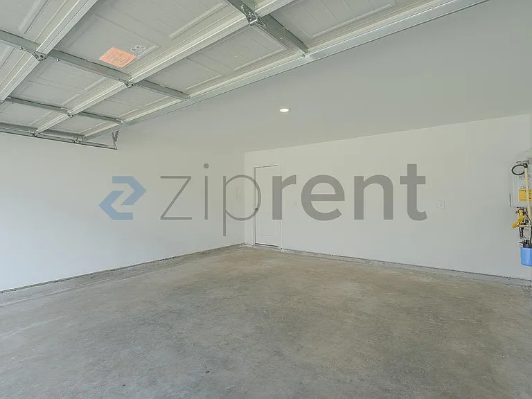 16850 Spotted Oak Dr — Photo 26
