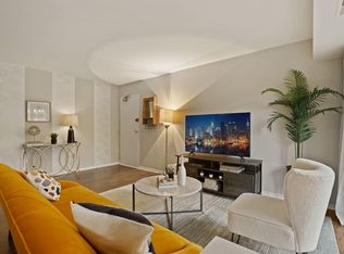 5605 Franconia Rd APT 201, Alexandria, VA 22310