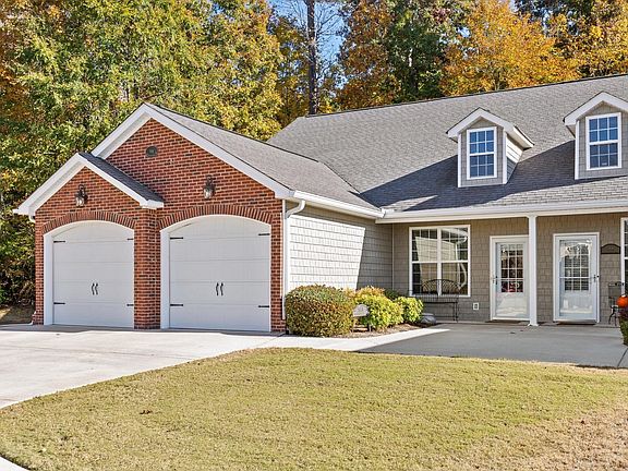 2nd image of 148 Thistlewood Dr
