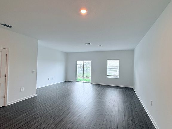 3rd image of 4911 SW 80th St
