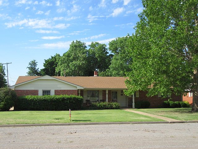 1st image of 1024 W Iris Ave