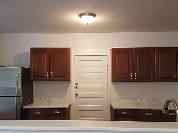 4th image of 3649 Herschel St #1