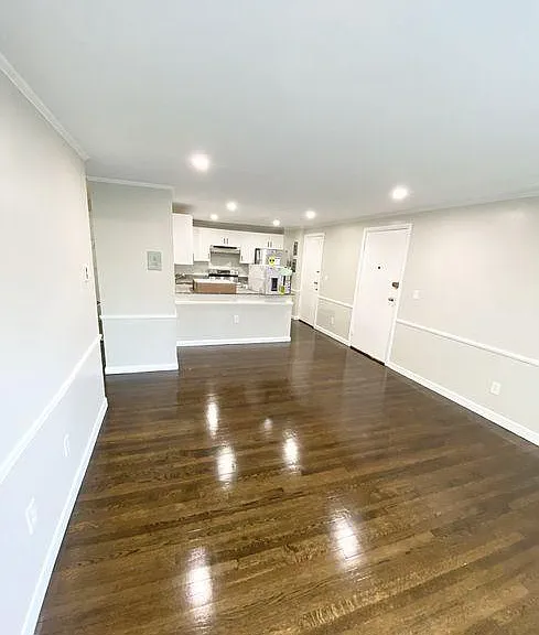 520 Talbot Ave #8 — Photo 1