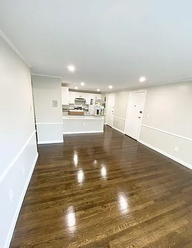 520 Talbot Ave #8 Photo 1