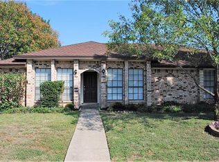 1945 Crestside Cir, Carrollton, TX 75007