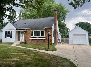 466 Fairfield Ave NW, Grand Rapids, MI 49504