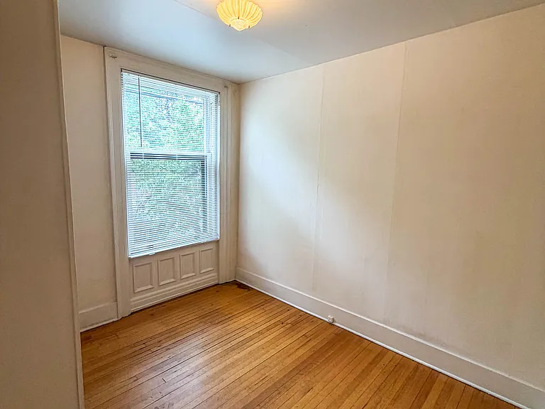 1302 N Williams St — Photo 19