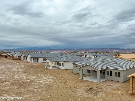 5th image of 566 E COLT Ln