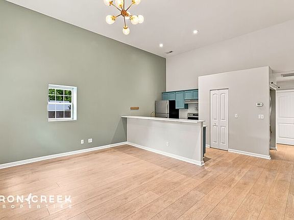 4th image of 160 State St #100