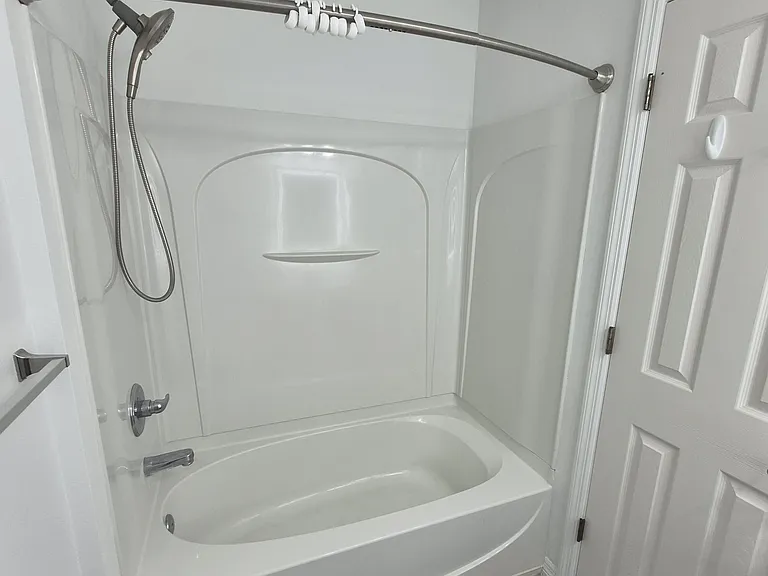 8666 Majestic Elm Ct — Photo 23