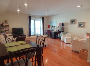 1310 Hudson St APT 3R, Hoboken, NJ 07030