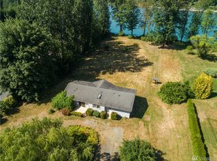 32943 Berry Ln, Sedro Woolley, WA 98284