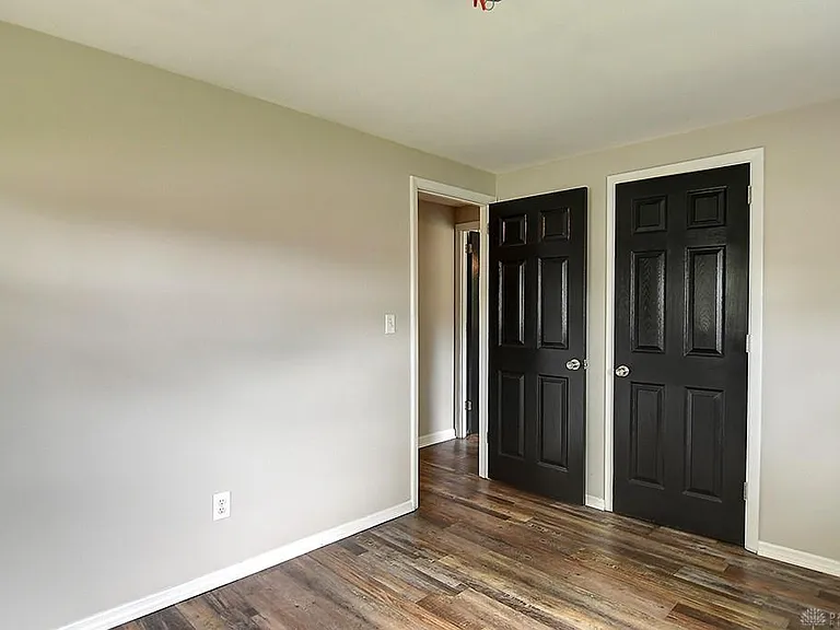 4554 Powell Rd — Photo 16