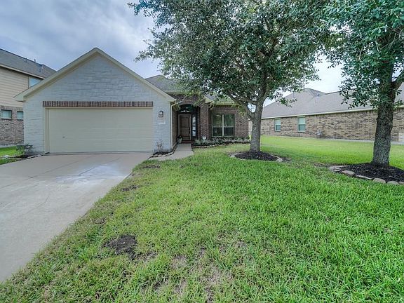 3rd image of 13727 Sutton Glen Ln