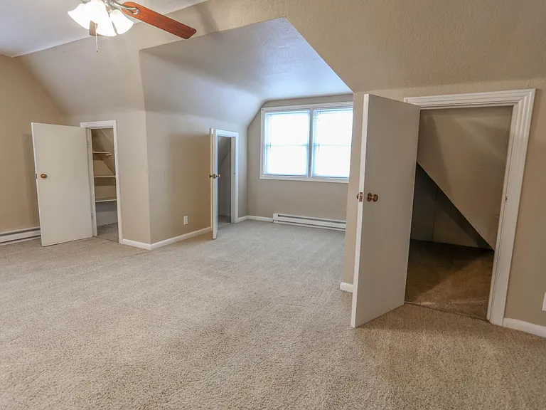 3919 Creston Ave #3 — Photo 12