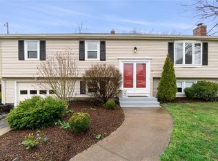 67 Lillibridge Dr, East Greenwich, RI 02818
