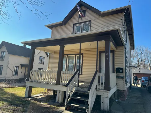 1317 West St, Rockford, IL 61102