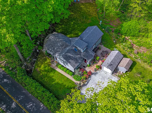 471 Newtown Turnpike, Redding, CT 06896