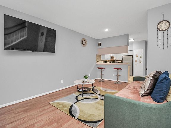 4th image of 2626 Holly Hall St APT 1207