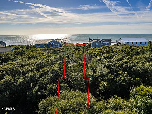 3rd image of 581 Forest Dunes Drive