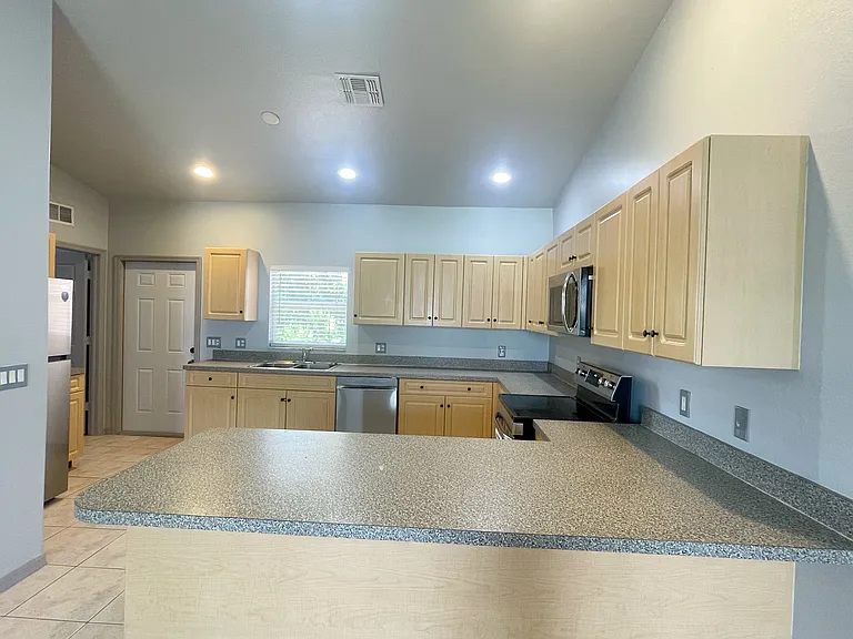 9088 Frank Rd #9086 — Photo 6