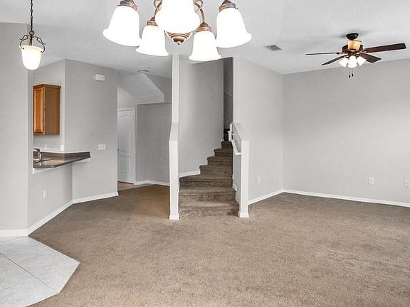 3rd image of 1545 Broken Oak Dr Unit 36B