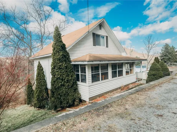363 Purchase Line Rd, Dixonville, PA 15734