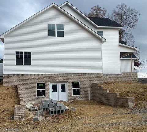 2nd image of 326 Bell Crest Dr NW