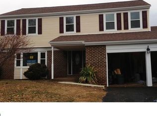 403 Lantern Ln, Lansdale, PA 19446