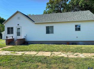 306 Main St, Alma, NE 68920