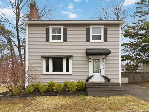 602 Montgomery Ave, Riverview, NB E1B 2A3