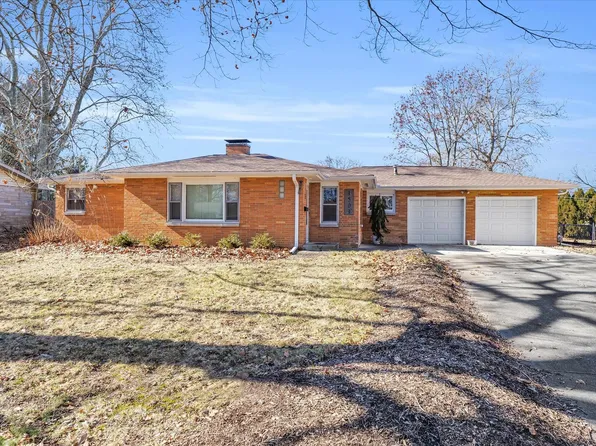 1501 S Maple St, Urbana, IL 61801