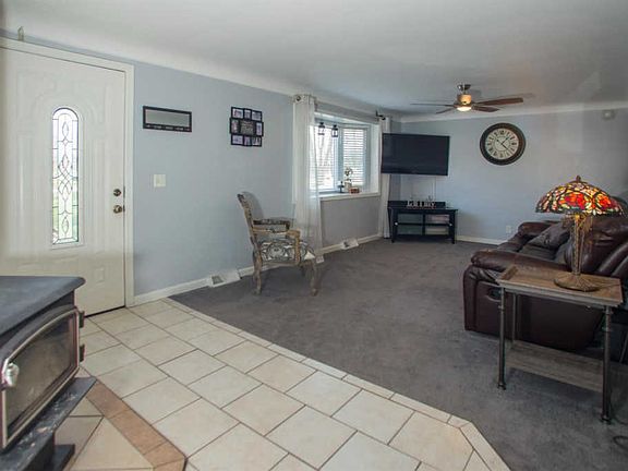 2nd image of 5733 Melody Ln