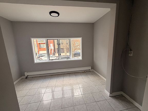 5th image of 419 6th St #2E