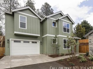 1008 E Rork Ct, Newberg, OR 97132