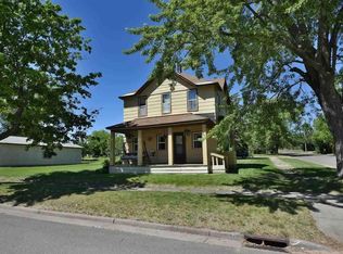 301 W 6th St, Washburn, WI 54891