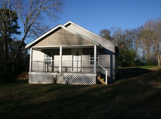 550 Corinth Rd, Darden, TN 38328
