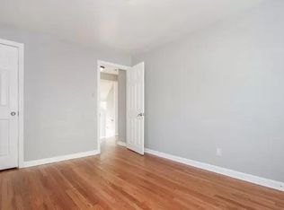 1059 Pembrook Rd, Cleveland, OH 44121