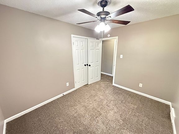 3rd image of 4210 Windermere Rd