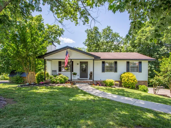 409 Hill St, Ringgold, GA 30736