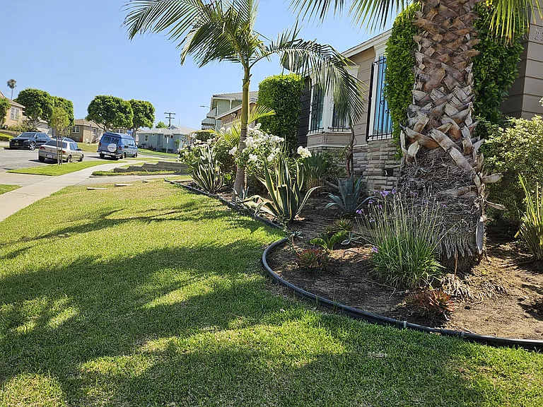 Large private corner lot