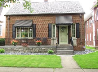 17 Lynwood Ave, Wheeling, WV 26003