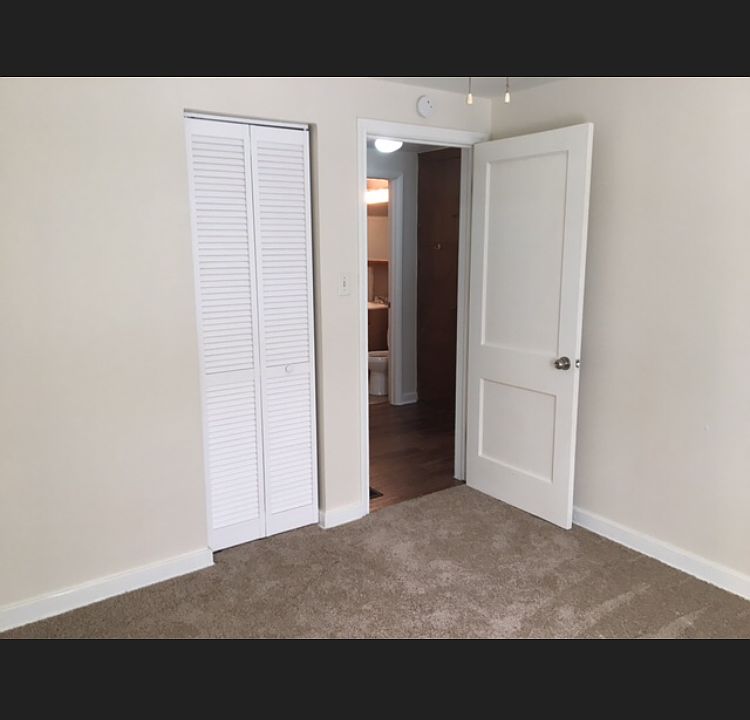 1st image of 2320 Parkrose St