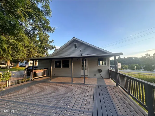 636 Lake Ave, Altoona, PA 16602