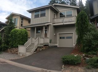 3009 Young Ln, Hood River, OR 97031