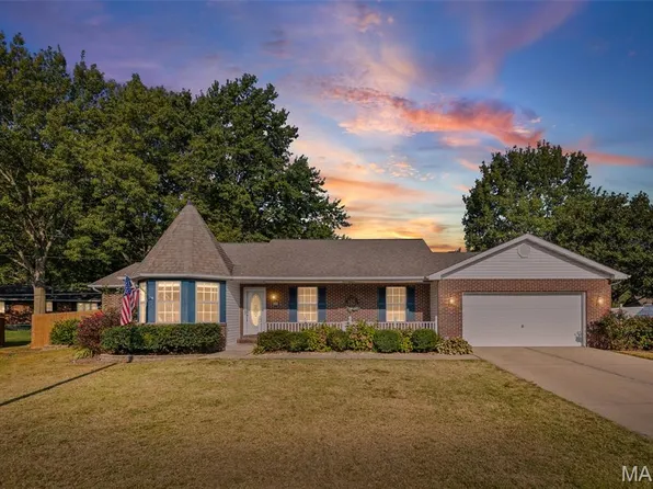 38 Cheryl Dr, Mascoutah, IL 62258