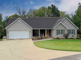 1014 N Vista Dr, Vincennes, IN 47591