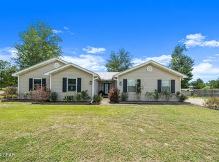 9162 Sunshine Dr, Youngstown, FL 32466