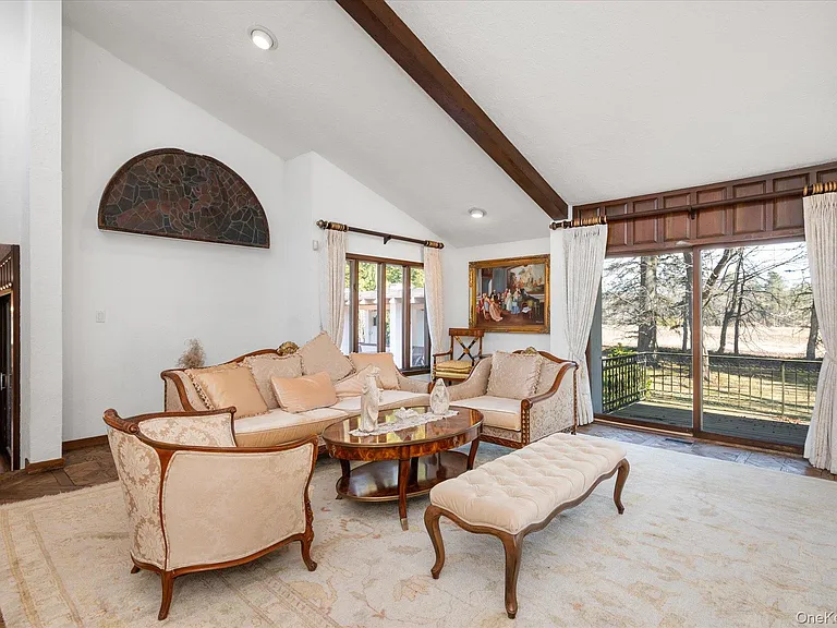 8 Plaka Ct — Photo 8